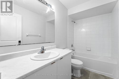 52 - 50 Edinburgh Drive, Brampton, ON - Indoor Photo Showing Bathroom