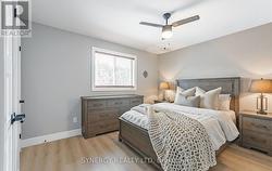Master Bedroom              ai staged - 