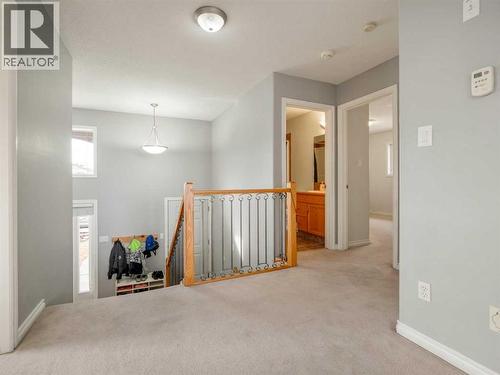 47 Kodiak Boulevard N, Lethbridge, AB - Indoor Photo Showing Other Room