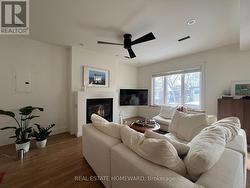 UPPER - 110 CAROLINE AVENUE  Toronto, ON M4M 2X7