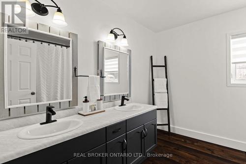 93 Simcoe Road, Ramara, ON - Indoor Photo Showing Bathroom