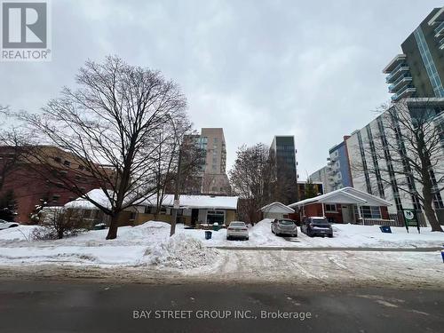 249 Sunview Street, Waterloo, ON - Outdoor