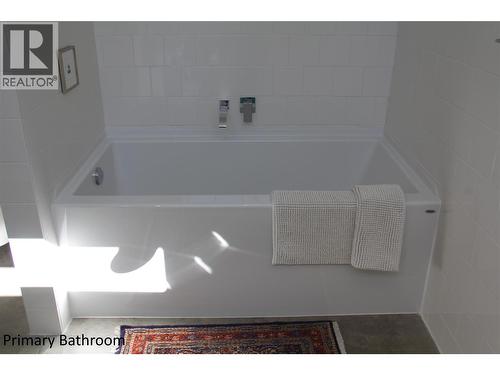 220 Sasquatch Trail, Osoyoos, BC - Indoor
