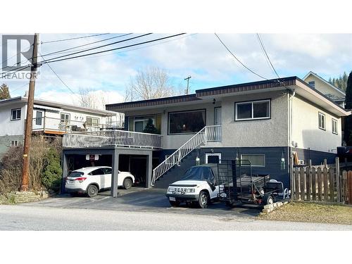 214 Wellington Avenue  Warfield, BC V1R 2K5