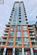 702 - 126 SIMCOE STREET  Toronto, ON M5H 4E6