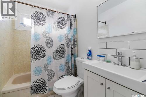 134 Stillwater Drive, Saskatoon, SK - Indoor Photo Showing Bathroom