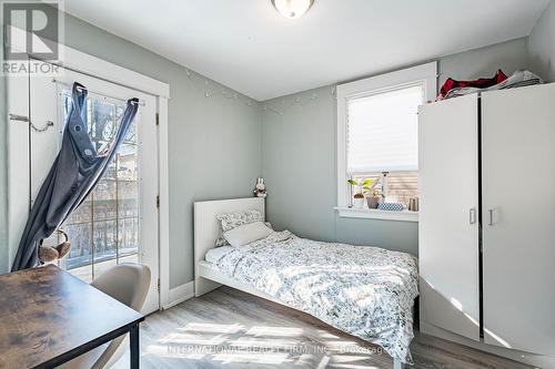 39 Holmes Avenue, Hamilton, ON - Indoor Photo Showing Bedroom
