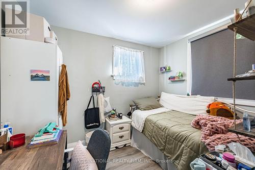 39 Holmes Avenue, Hamilton, ON - Indoor Photo Showing Bedroom