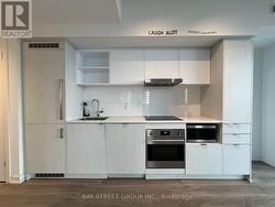 3705 - 55 COOPER STREET  Toronto, ON M5E 0G1