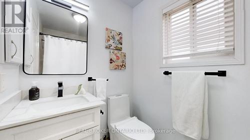 51 Unsworth Crescent, Ajax, ON - Indoor Photo Showing Laundry Room