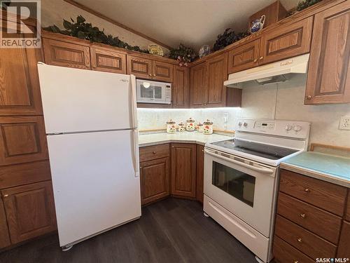33 Cypress Mobile Home Park, Maple Creek, SK 