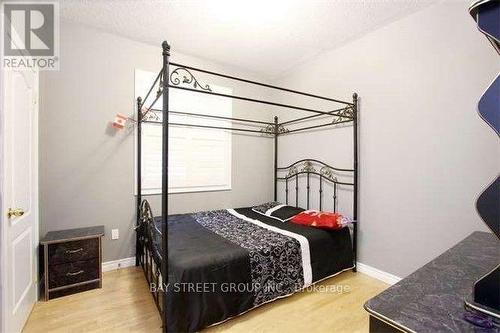6 Everingham Circle, Brampton, ON - Indoor Photo Showing Bedroom