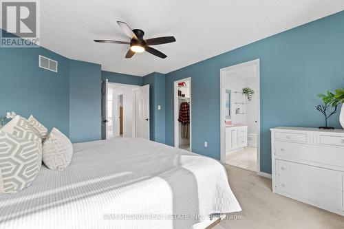 7214 Terragar Boulevard, Mississauga, ON - Indoor Photo Showing Bedroom