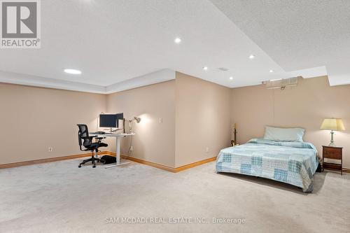 7214 Terragar Boulevard, Mississauga, ON - Indoor Photo Showing Bedroom