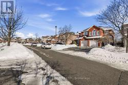 15 COOLSPRING CRESCENT  Caledon, ON L7E 1W6