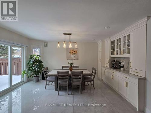 15 Coolspring Crescent, Caledon, ON - Indoor Photo Showing Dining Room