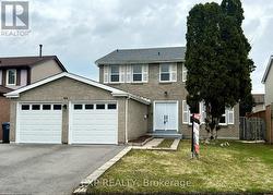 44 NEWCASTLE CRESCENT Brampton, ON L6S 3Y8