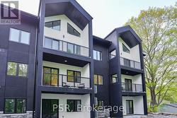 204 - 50 MANOMINEE STREET  Huntsville, ON P1H 1K8