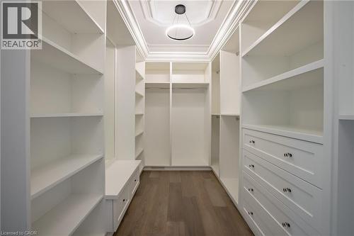 31 Bayside Court, Burlington, ON - Indoor With Storage