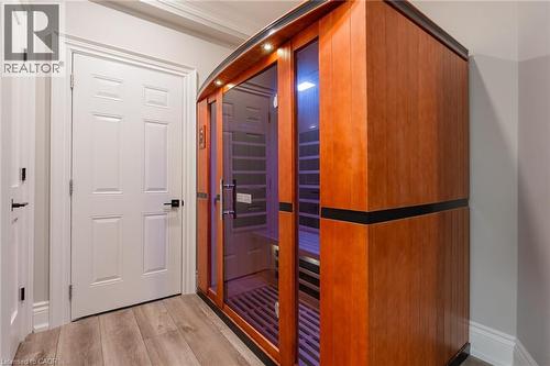 31 Bayside Court, Burlington, ON - Indoor Photo Showing Other Room