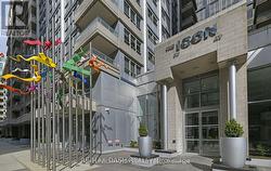 805 - 270 WELLINGTON STREET W  Toronto, ON M5V 3P5