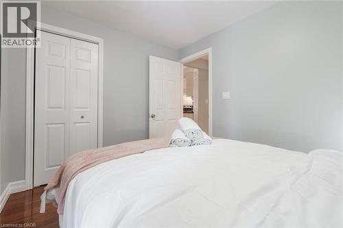7 Hess Street N, Hamilton, ON - Indoor Photo Showing Bedroom