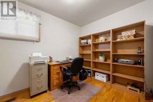 401 Mohawk Road W, Hamilton, ON - Indoor Photo Showing Office