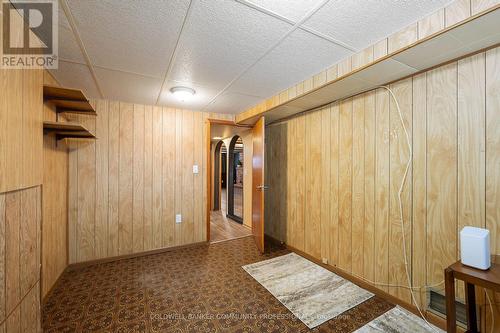 401 Mohawk Road W, Hamilton, ON - Indoor