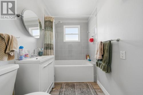 14 Newlands Avenue, Hamilton, ON - Indoor Photo Showing Laundry Room