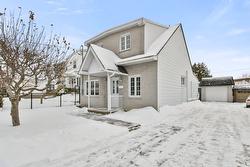 1334 Rue Brébeuf  Longueuil (Le Vieux-Longueuil), QC J4J 3P1