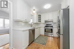 Bright updated kitchen - 