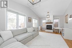 Spacious family room with fireplace - 