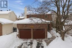 6066 MEADOWHILL CRESCENT  Ottawa, ON K1C 5R9