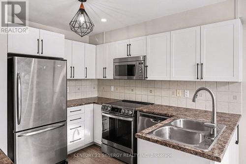 322 Selene Way, Ottawa, ON - Indoor Photo Showing Kitchen With Stainless Steel Kitchen With Double Sink