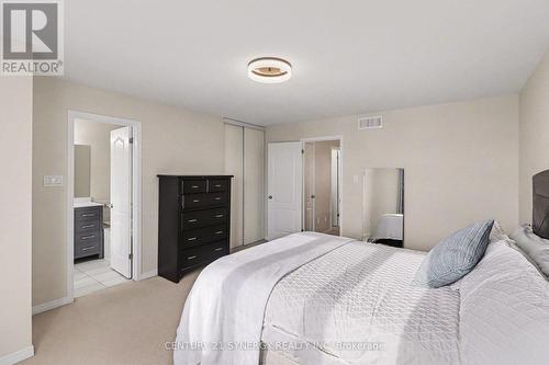 322 Selene Way, Ottawa, ON - Indoor Photo Showing Bedroom