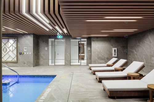 Pool - 404-1518 Rue Sherbrooke O., Montréal (Ville-Marie), QC - Indoor Photo Showing Other Room With In Ground Pool