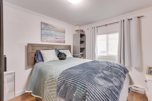 Chambre à coucher - 27 7E Avenue O., Gatineau (Gatineau), QC - Indoor Photo Showing Bedroom