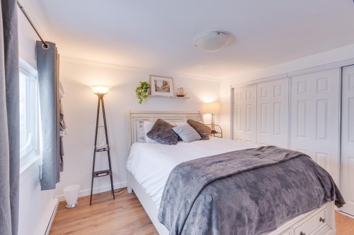 Chambre à coucher - 27 7E Avenue O., Gatineau (Gatineau), QC - Indoor Photo Showing Bedroom