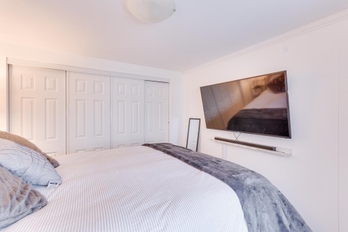 Chambre à coucher - 27 7E Avenue O., Gatineau (Gatineau), QC - Indoor Photo Showing Bedroom