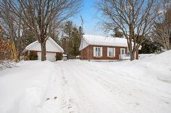 960 Rue du Buisson  Saint-Jérôme, QC J5L 1G4