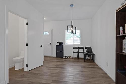 225 Rutland St, Winnipeg, MB 