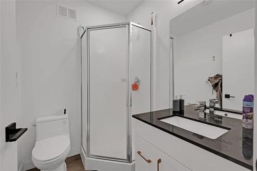 225 Rutland St, Winnipeg, MB 