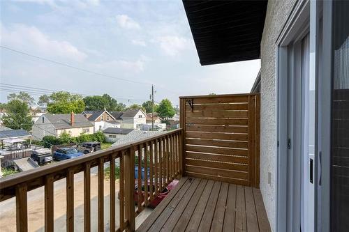 225 Rutland St, Winnipeg, MB 