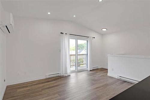 225 Rutland St, Winnipeg, MB 