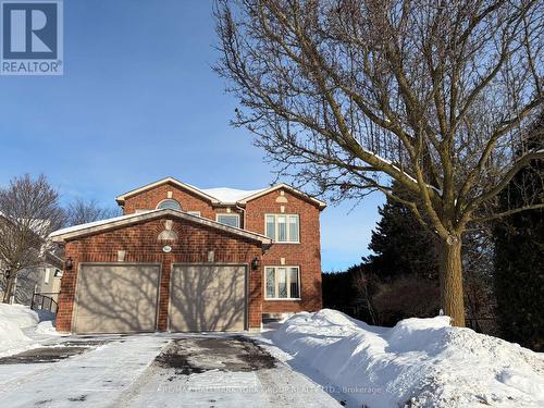 341 GASTON PLACE  Newmarket, ON L3Y 8M4