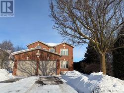 341 GASTON PLACE  Newmarket, ON L3Y 8M4