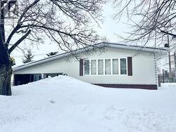 15 Lind Avenue  Grand Falls-Windsor, NL A2A 1V9