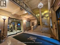 4106 - 1 KING STREET W  Toronto, ON M5X 1C8