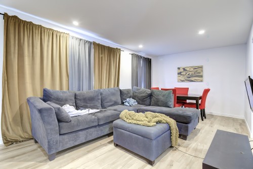 Living Room - 775Z Rue St-Isidore, Saint-Lin/Laurentides, QC - Indoor Photo Showing Living Room