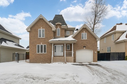 148 Rue des Frênes  Pincourt, QC J7W 9V4